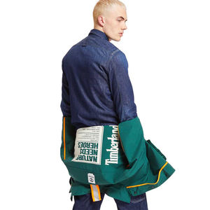 Chaqueta Deportiva Multibolsillos para Hombre, Cuello Alto, Logotipo Frontal Personalizable, Alta Calidad, Impermeable, Cortavientos y Transpirable - Product Image 4