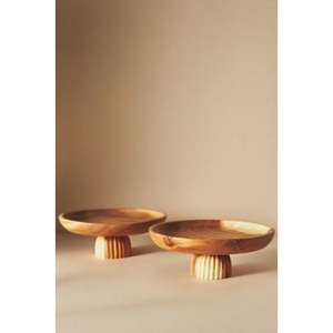 Support à gâteau durable avec une construction en bois massif pour un service de desserts de haute qualité dans les environnements de pâtisserie professionnels et à domicile - Product Image 5