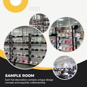 Vente en gros Casquette de baseball sportive personnalisée à 5 panneaux Performance imperméable en polyester et nylon ajustée à trou perforé délavé et imprimé à pression - Product Image 5