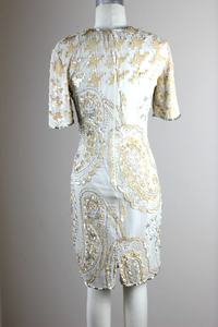 Vestido de Noche Vintage con Lentejuelas y Cuentas, Escote de Malla Adornado, Cintura Acentuada con Perlas Naturales - Product Image 2