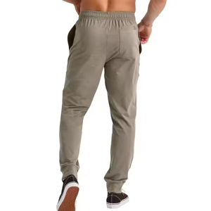Pantalons pour hommes de grande taille avec logo personnalisé, pour usage extérieur, vêtements de sport personnalisés, pantalons de survêtement lavés pour hommes, fabriqués au Pakistan - Product Image 2