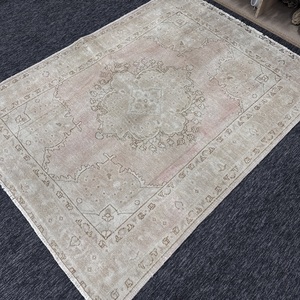 พรมตุรกี, พรมตกแต่งขนาด 4.7x6 ฟุต, พรมสีเบจชมพู, พรมขนสัตว์ - Product Image 2