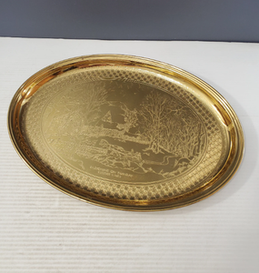 Plateaux de service en laiton vintage de qualité supérieure avec motifs gravés et finitions dorées pour une table à manger et une table de mariage luxueuses - Product Image 5