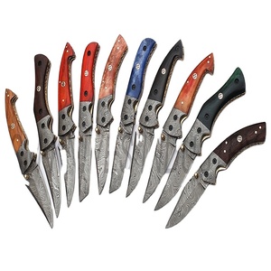 Lote Mixto de 10 Navajas Plegables de Acero de Damasco Hechas a Mano con Mango de Madera, OEM Disponible (smk1200) - Product Image 1