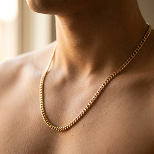 สร้อยคอแบบ Cuban Link ชุบทอง - ทองเหลืองขัดเงาพร้อมประดับเพชรซิคอนและเพชร - Product Image 4