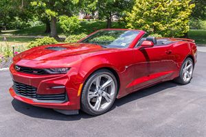 Chevrolet Camaro SS Convertible 2022 Usado en Buen Estado, 6k Millas, Transmisión Manual de 6 Velocidades, Motor V8 de 455 hp - Product Image 2