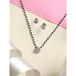 Compre un Conjunto de Mangalsutra de Plata Pura, Joyería Fina con Diamante de Corte Esmeralda Chapado en Oro, para Regalo de Boda o Fiesta para Esposa - Product Image 2