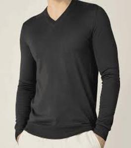 T-shirt pour homme en coton biologique coupe ajustée haute qualité Street Wear col en v manches longues 100% organique solide devant - Product Image 4