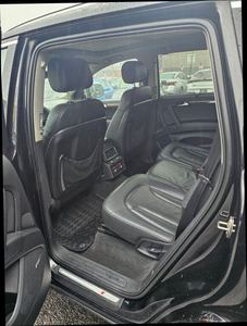 CLEAN 2011 utilisé Au-d-i Q7 3.0T qua_t_t_ro S-Line Prestige - Product Image 4