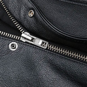 Nuevo chaleco profesional de cuero para motocicleta 2025 para hombre, chaleco de motorista de piel de vaca de cuero negro perforado hecho por Isha Industry - Product Image 5