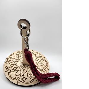 Dispensador de hilo de muñeca moderno Soporte de bola de hilo de muñeca de madera gruesa para una madeja de hilo de muñeca Costura portátil Madera natural - Product Image 5