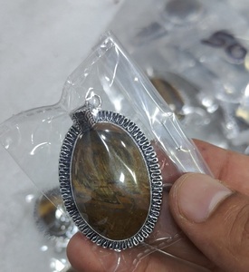 Soha Gate Quality Natural Tiger Eye Gemstone Pendant Amazing Crystal Stone in Oval Shape with Locket and Metal Chain on Sale - Product Image 4