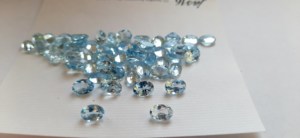 สีฟ้าบุษราคัม4x6มม. ตัดเหลี่ยมเพชรพลอยหลวมหินคริสตัลควอตซ์สีขาวธรรมชาติคุณภาพดีสำหรับทำเครื่องประดับอัญมณีตัดทรงรี - Product Image 5