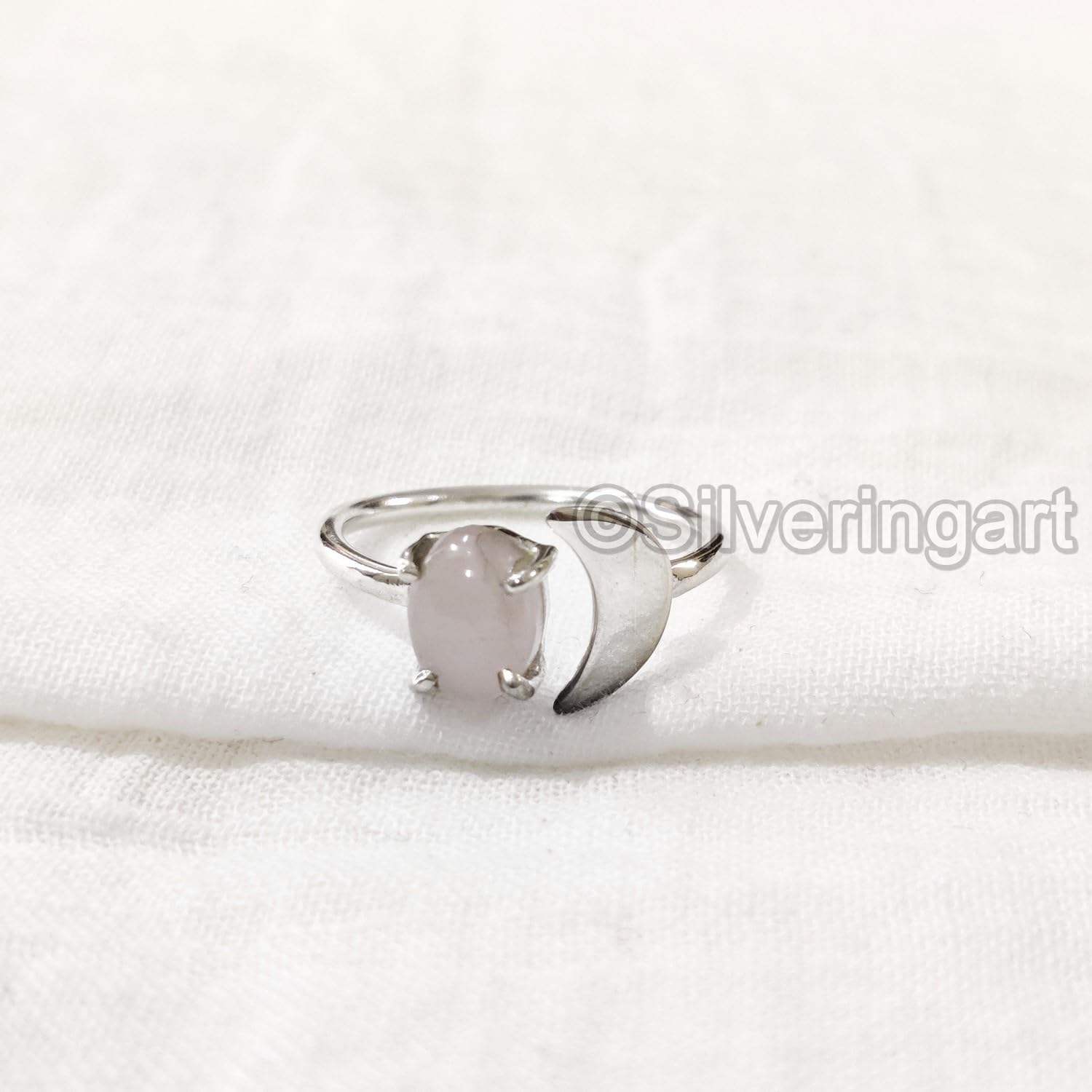 สีชมพูอ่อน