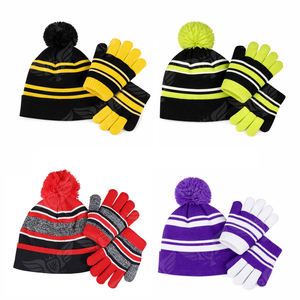 Ensemble bonnet et gants en tricot d'hiver personnalisé avec pompon, bonnet et gants rayés unisexes chauds pour hommes et femmes - Product Image 1