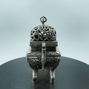 เตาเผาเครื่องหอมทองเหลืองสำหรับขายส่ง แบบพกพา ตกแต่งบ้านสไตล์โมเดิร์น ขวดสไตล์วินเทจ ใช้ในบ้าน ร้านอาหาร - Product Image 3