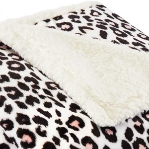 Manta Térmica de Algodón/Poliéster Hipoalergénica, Impermeable, Cómoda y de Alta Calidad para el Invierno, Nuevo Diseño - Product Image 2