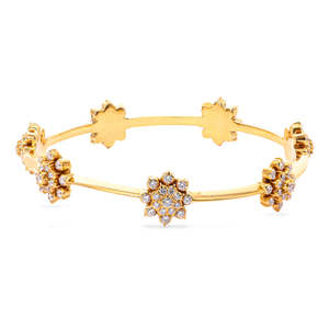 Bracelet élégant en or 22 carats avec diamants Avantika Bracelet luxueux avec diamants éblouissants - Product Image 4
