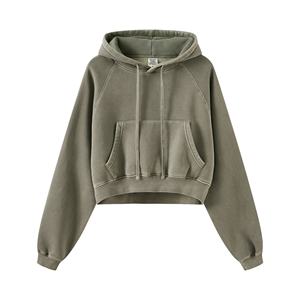 Haut court uni délavé vintage 360gsm, sweats à capuche ajustés et lourds pour femmes, streetwear personnalisé pour femmes - Product Image 5