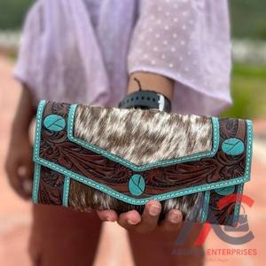 Nouvel arrivage de portefeuille sculpté usiné à la main portefeuille élégant en cuir de fourrure de vachette multi-usages portefeuilles en cuir occidental - Product Image 1