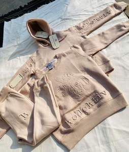 Sweat à capuche et pantalon de survêtement d'hiver en coton/poly à col montant pour femmes ensembles de vêtements personnalisés avec logo en relief bouffant 3D - Product Image 1