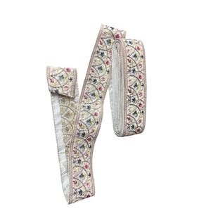 Cintas bordadas de encaje de diseñador elegante de alta calidad, encaje de cuentas para el cuello del vestido a precio mayorista para exportar desde la India - Product Image 1