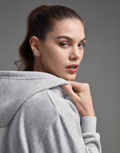 Hoodie court personnalisé en gros, sweat-shirt uni décontracté pour femme, pull court à capuche pour filles - Product Image 5