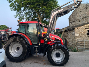 รถแทรกเตอร์ ZETOR CRYSTAL HD 140 160 แรงม้า เครื่องยนต์ Deutz ระบบเกียร์ขับเคลื่อน  ทรงพลังและทนทาน เหมาะสำหรับงานเกษตร พร้อมใช้งาน - Product Image 3