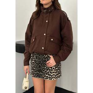 Veste courte à col montant marron - Marron - Product Image 4