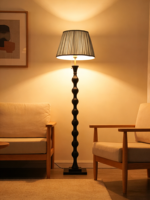 Lampe sur pied contemporaine haut de gamme à abat-jour plissé, base en bois noir classique, lampe décorative pour chambre, bureau, salon