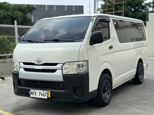 Toyota Hiace Usada del 2020 - Product Image 2
