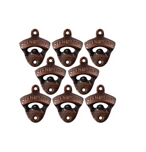 Ouvre-bouteille mural en fonte avec finition foncée, parfait pour la décoration murale classique de la bière ou des cavernes. - Product Image 1