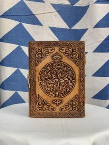 Diario en espiral extra grande Árbol de la vida en relieve Diario de cuero Cuaderno de bocetos para amantes de la naturaleza 10x13 Regalo en caja - Product Image 5