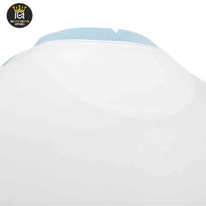 Camiseta de fútbol fabricada profesional Material duradero Jersey de fútbol antiarrugas hecho de poliéster - Product Image 4