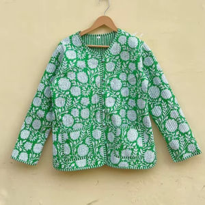 Manteau d'hiver de luxe fait à la main en coton matelassé bohème réversible pour femmes - Product Image 5