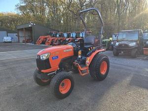 Kubota B2261 Tractor compacto de jardín con cargador frontal - Product Image 3