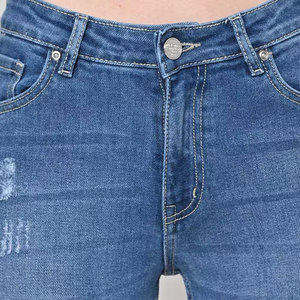 Vêtements décontractés vente en ligne pantalon en jean à la mode imprimé pour femmes service OEM pantalon en jean pour femmes à la mode à bas prix - Product Image 5