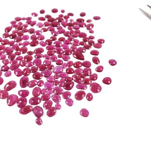 Rubis naturel de Bangkok, pierre précieuse en vrac, taille rose plate calibrée, mélanges de tailles, cabochon ovale, jaune, vert, rose, hauteur 8 mm - Product Image 3