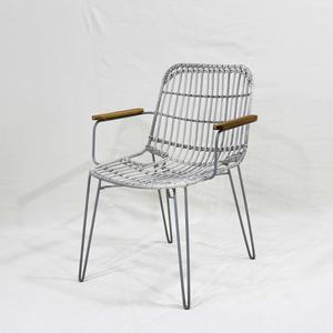 Fauteuil inclinable en rotin en plastique Comhome élégant avec rangement intégré et coussins profonds Meubles de maison de qualité supérieure pour la détente - Product Image 6