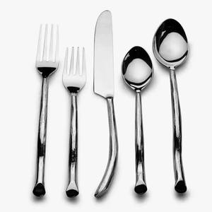 Juego de 5 cubiertos de acero inoxidable, manijas de diseño ondulado, acabado plateado, perfecto para mesa de comedor, utensilios de cocina, uso diario en la India - Product Image 1