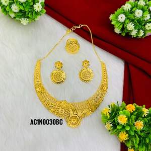 Juego de Collar con Colgante de Flor Chapado en Oro de Un Gramo para Mujer, para Bodas y Fiestas - Product Image 1