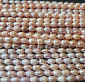 Perlas de Agua Dulce Blancas de Primera Calidad Rudra Gems, Hebras de Perlas Naturales con Efecto de Cambio de Color de 8 mm, Certificadas por Terceros para Joyería - Product Image 1