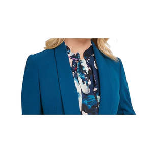Blazer da donna DKNY a tre quarti con maniche arricciate, blu, taglia 4 Petite, in maglia ricamata, stampa, lunghezza corta - Product Image 2