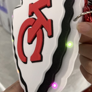 Collar de Cadena de Espuma 3D Personalizado de Fábrica con el Logotipo de los Kansas City Chiefs y los 49ers para el Día del Partido, Accesorio para Fanáticos del Equipo - Product Image 5