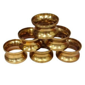 Fournisseurs indiens en vrac de bonne qualité vendant le dernier modèle de forme ronde cuivre plaqué rond rond de serviette en métal S/6 pour décoration de table de mariage - Product Image 5