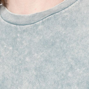 เสื้อยืดแขนสั้นคอกลมพอดีตัวสำหรับผู้ชายผ้าโพลีเอสเตอร์/ ผ้าฝ้ายกันรอยยับระบายอากาศได้ดีแห้งเร็ว - Product Image 6