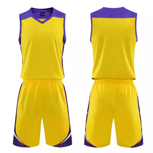 Uniforme de joueur de basket-ball Slim Fit de haute qualité Logo de club de conception personnalisable Ensemble de basket-ball de sport respirant pour les promotions - Product Image 5