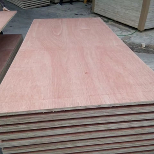 Contrachapado de Madera Dura de Acacia de 1220*2440 mm, Precio Competitivo, para Uso en Almacenes Modernos, Hecho en Vietnam - Product Image 1