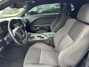 รถดอดจ์ ชาลเลนเจอร์ จีที ปี 2020 ขับเคลื่อนล้อหลัง พวงมาลัยซ้าย มาตรฐานไอเสียยูโร 3 วิ่ง 50,000-75,000 ไมล์ กำลัง 200-250 แรงม้า - Product Image 3