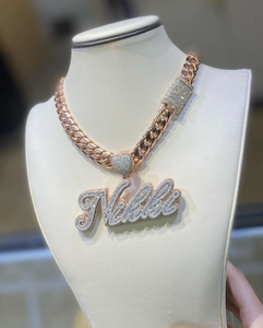 Colgante Personalizado de Plata de Ley 925 con Nombre y Diamante Moissanite VVS, Colgante Hip Hop Personalizado, Regalo para Hombres y Mujeres, para Usar en Fiestas - Product Image 2